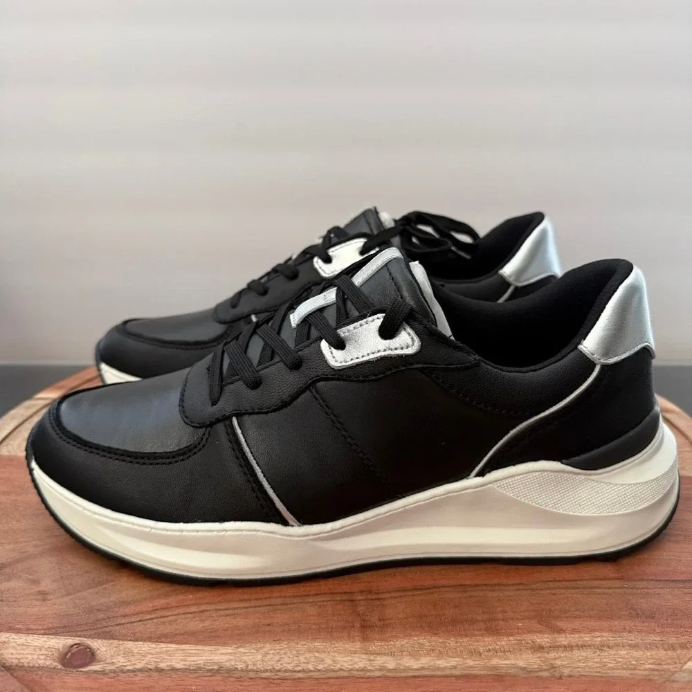 Naturalizer Blossom Size 9.5W Black Leather Silver Accent Wide‎ Sneakers  NWB